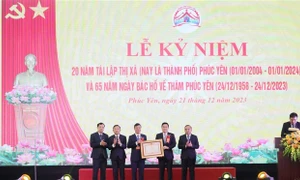 Thành phố Phúc Yên, Vĩnh Phúc: Kỷ niệm 20 năm tái lập thị xã, 65 năm ngày Bác Hồ về thăm