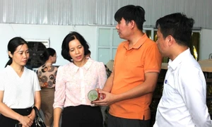 Bài 1: Nhiều sản phẩm được tiêu thụ ở các tỉnh, thành phố và xuất khẩu