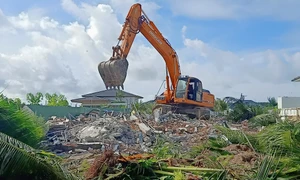 Kiên Giang: Tháo dỡ thêm 2 căn biệt thự xây trên đất Nhà nước quản lý tại TP Phú Quốc