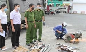 TP. Hồ Chí Minh: Tăng cường xử lý vi phạm về vũ khí, vật liệu nổ, công cụ hỗ trợ và pháo