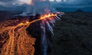 Núi lửa phun trào ở Iceland