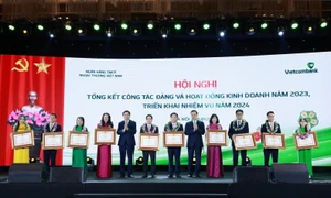 Vietcombank tiên phong trong thực hiện các chủ trương, định hướng lớn