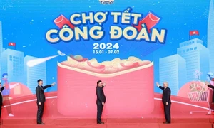 Đi "Chợ Tết Công đoàn năm 2024" mọi lúc, mọi nơi