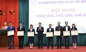 Bảo hiểm xã hội Việt Nam tổ chức Hội nghị công chức, viên chức năm 2024