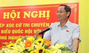 Phó Chủ tịch Quốc hội Trần Quang Phương tiếp xúc cử tri tại Quảng Ngãi