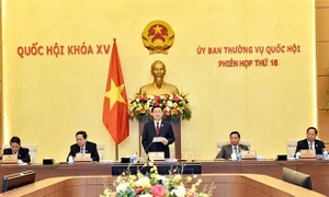 Khai mạc Phiên họp thứ Mười sáu của Ủy ban Thường vụ Quốc hội