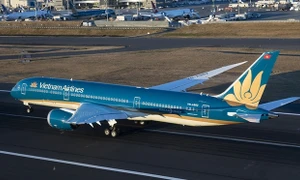 Máy bay của Vietnam Airlines quay đầu để cấp cứu hành khách