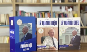 Tái bản bộ sách Hồi ký Lý Quang Diệu