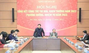 Khối thi đua III Văn phòng Quốc hội tổng kết phong trào thi đua năm 2022