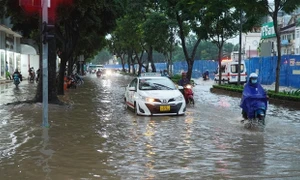 TP. Hồ Chí Minh: Đồng bộ nhiều giải pháp nhằm ứng phó ngập lụt