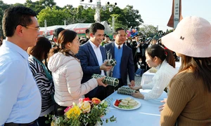 Ngày hội “Bánh Chưng Vân - Tết sum vầy” lan tỏa tinh thần đoàn kết, tương thân tương ái