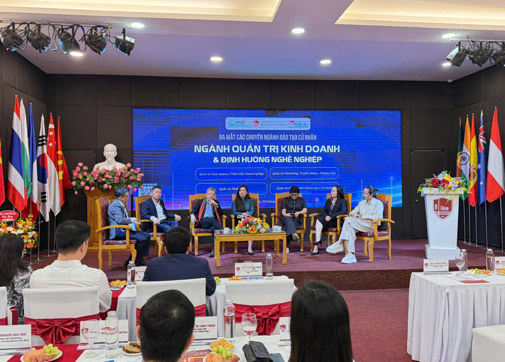 Toàn cảnh Hội thảo “Ra mắt các chuyên ngành đào tạo cử nhân ngành Quản trị Kinh doanh và Định hướng Nghề nghiệp” . Ảnh: BTC anh-man-hinh-2025-04-21-luc-152547.png