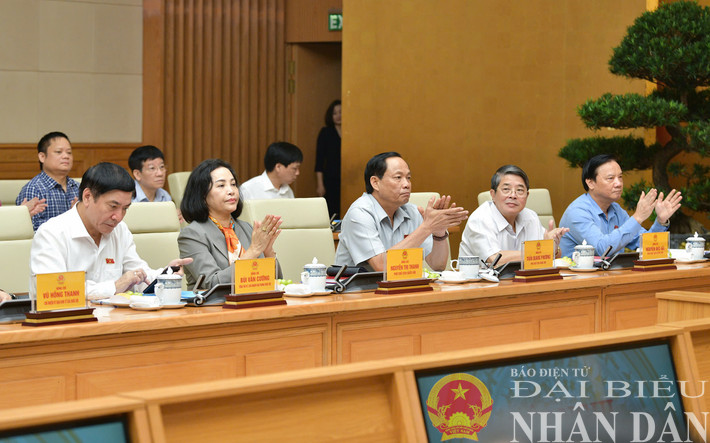 Phó Chủ tịch Quốc hội Nguyễn Khắc Định; Phó Chủ tịch Quốc hội Nguyễn Đức Hải; Phó Chủ tịch Quốc hội, Thượng tướng Trần Quang Phương; Phó Chủ tịch Quốc hội Nguyễn Thị Thanh dự hội nghị. Ảnh: Lâm Hiển z5932041898096-b77c342faa34321bd6816e2ea2f0c7f1-5655.jpg