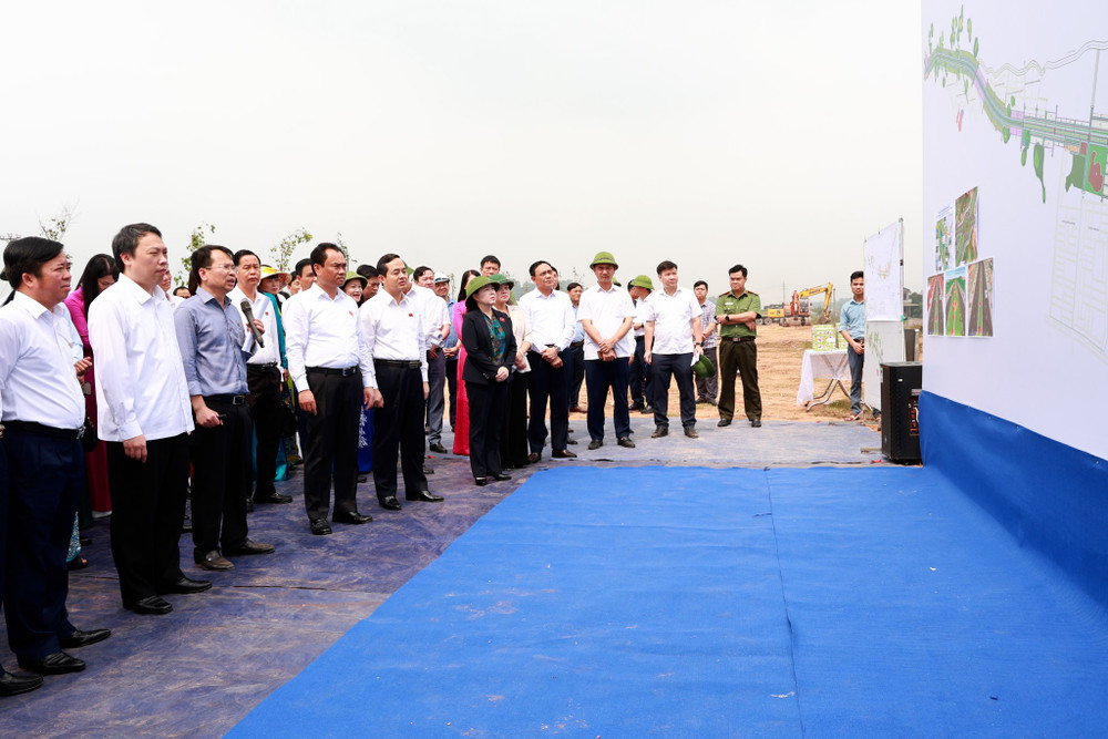 Bí thư Tỉnh ủy Thái Nguyên Trịnh Việt Hùng và lãnh đạo tỉnh, lãnh đạo các sở, ngành kiểm tra tại Dự án đường Bắc Sơn kéo dài Bí thư Tỉnh ủy Thái Nguyên Trịnh Việt Hùng và lãnh đạo tỉnh, lãnh đạo các sở, ngành kiểm tra tại Dự án đường Bắc Sơn kéo dài