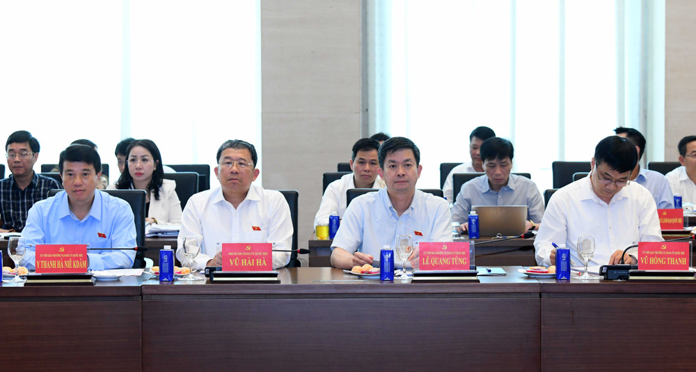 Các đại biểu dự hội nghị Các đại biểu dự hội nghị