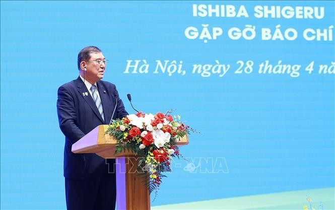 Thủ tướng Nhật Bản Ishiba Shigeru phát biểu trước báo chí hai nước. Ảnh: Dương Giang/TTXVN Thủ tướng Nhật Bản Ishiba Shigeru phát biểu trước báo chí hai nước. Ảnh: Dương Giang/TTXVN