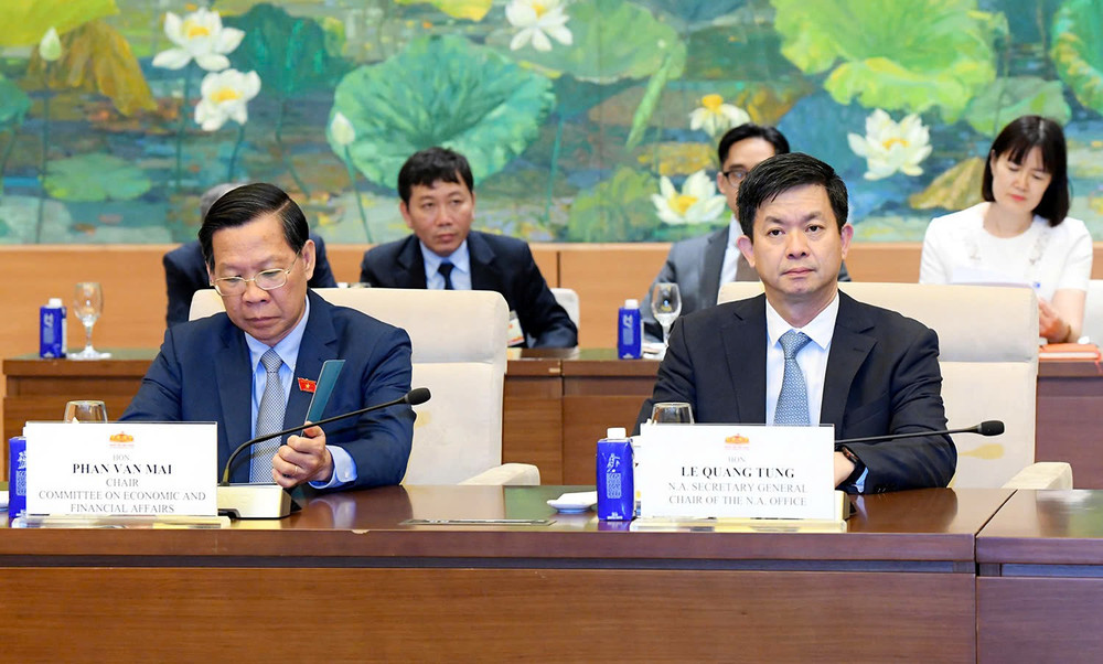 Các đại biểu tham dự hội kiến. Ảnh: Lâm Hiển tv1.jpg