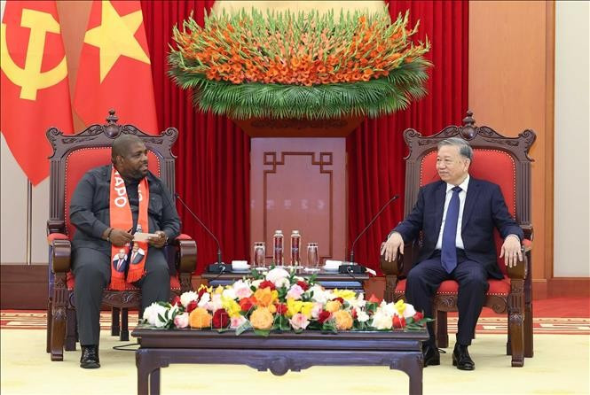 Tổng Bí thư Tô Lâm tiếp Tổng Thư ký Đảng Mặt trận giải phóng Mozambique (FRELIMO) Chakil Felizardo Aboobacar. Ảnh: Thống Nhất/TTXVN Tổng Bí thư Tô Lâm tiếp Tổng Thư ký Đảng Mặt trận giải phóng Mozambique (FRELIMO) Chakil Felizardo Aboobacar. Ảnh: Thống Nhất/TTXVN