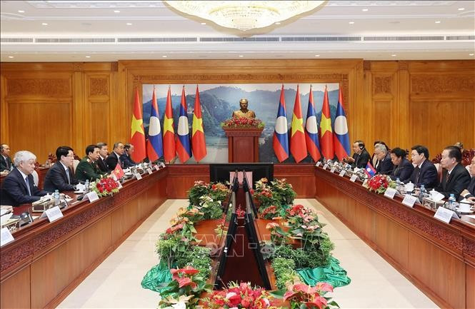 Chủ tịch nước Lương Cường hội kiến Chủ tịch Quốc hội Lào Saysomphone Phomvihane. Ảnh: Lâm Khánh/TTXVN Chủ tịch nước Lương Cường hội kiến Chủ tịch Quốc hội Lào Saysomphone Phomvihane. Ảnh: Lâm Khánh/TTXVN