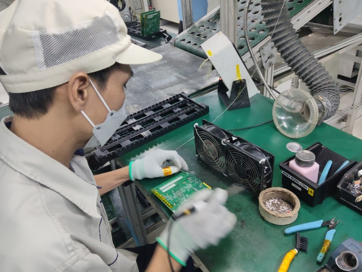 Ngành sản xuất linh kiện điện tử thiếu lao động có tay nghề, trình độ cao. Ảnh: Khắc Kiên img-20240523-101514.jpg