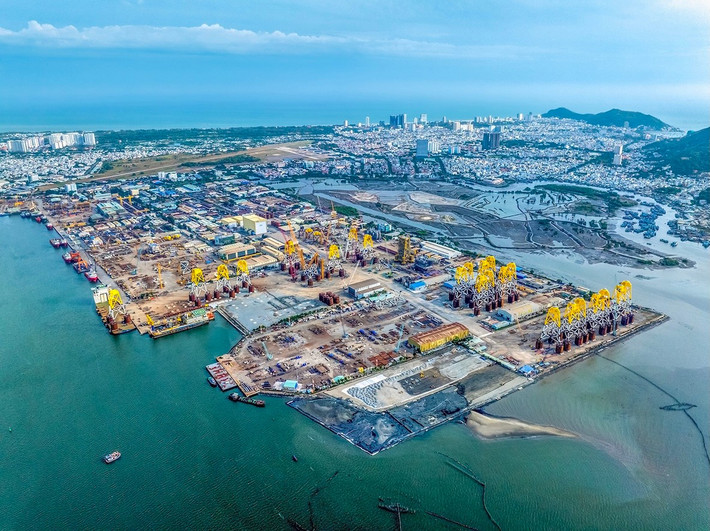 Trung tâm công nghiệp năng lượng và hậu cần kỹ thuật PTSC Trung tâm công nghiệp năng lượng và hậu cần kỹ thuật PTSC