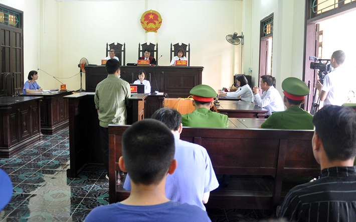 Đối tượng phạm tội người dân tộc thiểu số huyện Trạm Tấu, Yên Bái được trợ giúp pháp lý tại phiên tòa Đối tượng phạm tội người dân tộc thiểu số huyện Trạm Tấu, Yên Bái được trợ giúp pháp lý tại phiên tòa