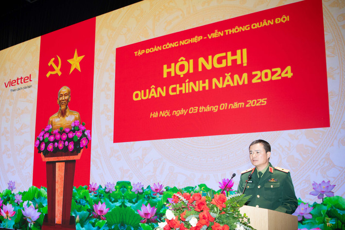 Thiếu tướng Tào Đức Thắng, Chủ tịch kiêm Tổng Giám đốc Tập đoàn Viettel phát biểu tại Hội nghị. Ảnh: Trần Thọ qc34.jpg