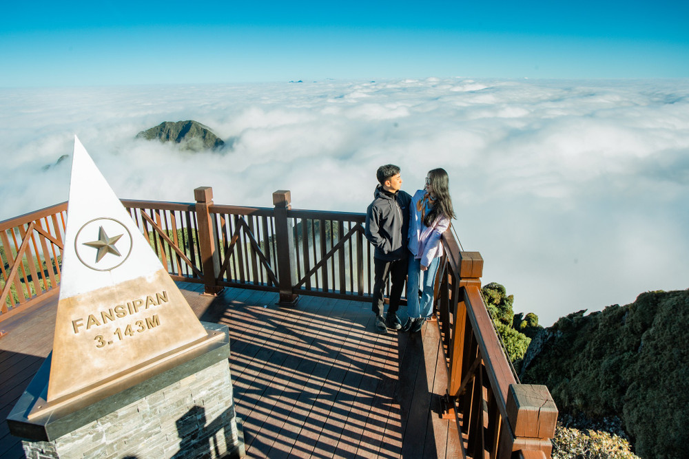 Những đỉnh núi trekking lí tưởng nhất Việt Nam Những đỉnh núi trekking lí tưởng nhất Việt Nam