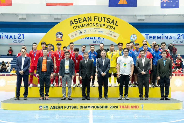 Futsal Indonesia lần thứ 2 vô địch Đông Nam Á. Đội tuyển Việt Nam chấp nhận vị trí á quân. Ảnh: VFF img-9355.jpg