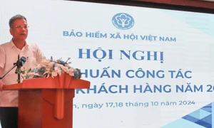 Phó Tổng Giám đốc Trần Đình Liệu phát biểu tại hội nghị tập huấn