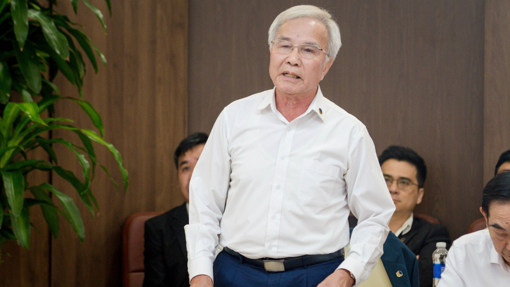 PGS. TS. Trần Chủng - Chủ tịch Hiệp hội các Nhà đầu tư công trình giao thông đường bộ Việt Nam (VARSI) phát biểu tại hội nghị pgs-ts-tran-chung-chu-tich-hiep-hoi-cac-nha-dau-tu-cong-trinh-giao-thong-duong-bo-viet-nam-varsi-phat-bieu-tai-hoi-nghi.jpg