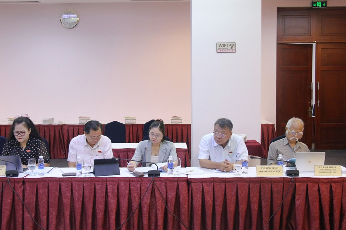 Các đại biểu tham dự hội thảo Các đại biểu tham dự hội thảo