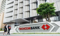 Techcombank được S&P Global Ratings xếp hạng “BB-” và triển vọng “ổn định”