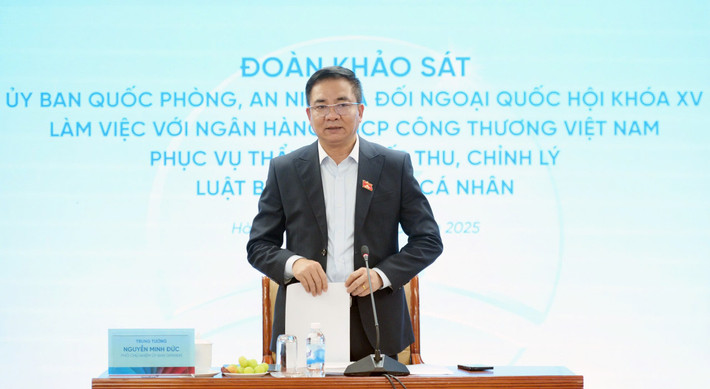 Phó Chủ nhiệm Ủy ban Quốc phòng, An ninh và Đối ngoại, Trung tướng Nguyễn Minh Đức phát biểu tại cuộc làm việc Phó Chủ nhiệm Ủy ban Quốc phòng, An ninh và Đối ngoại, Trung tướng Nguyễn Minh Đức phát biểu tại cuộc làm việc