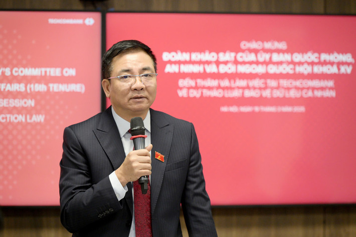 Phó Chủ nhiệm Ủy ban Quốc phòng, An ninh và Đối ngoại, Trung tướng Nguyễn Minh Đức phát biểu tại cuộc làm việc Phó Chủ nhiệm Ủy ban Quốc phòng, An ninh và Đối ngoại, Trung tướng Nguyễn Minh Đức phát biểu tại cuộc làm việc