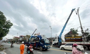 Đội xung kích hỗ trợ Quảng Ninh, Hải Phòng khắc phục thiệt hại cơn bão số 3