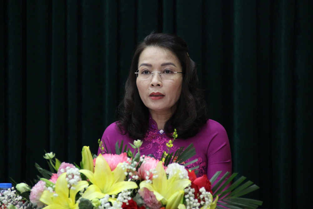 Phó Bí thư Thường trực Tỉnh ủy, Chủ tịch HĐND tỉnh Nguyễn Thị Hương phát biểu khai mạc kỳ họp z6539207322514-bf55f0582336647054ce199cbc583a4d.jpg