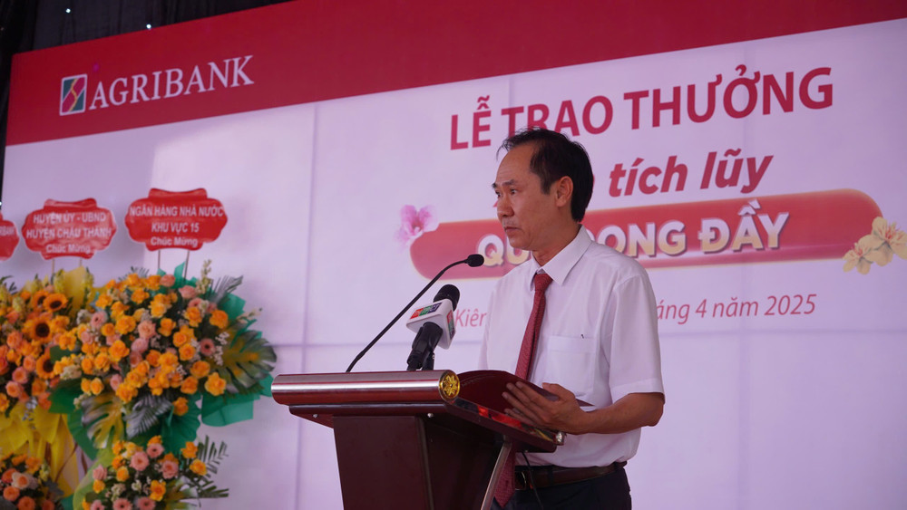 Trưởng Văn phòng đại diện Agribank khu vực Tây Nam Bộ Bùi Thanh Quang phát biểu. anh-3-14.jpg