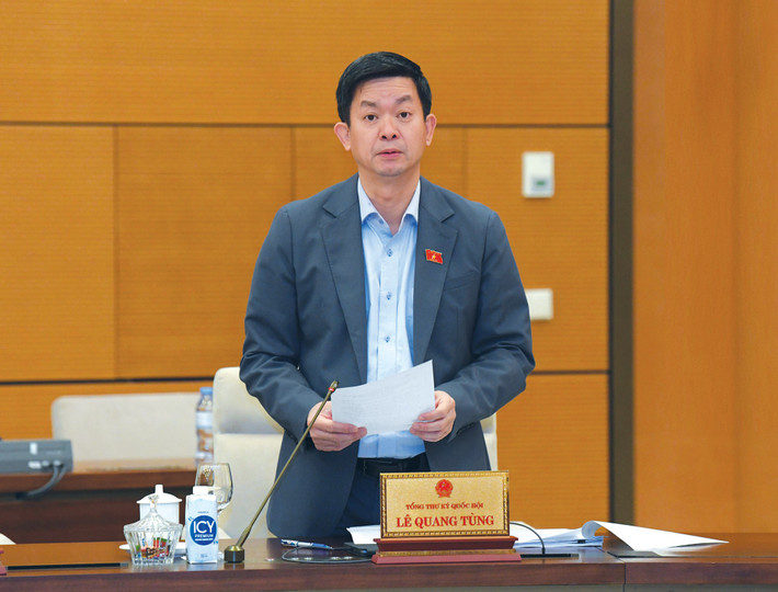 Tổng Thư ký Quốc hội, Chủ nhiệm Văn phòng Quốc hội Lê Quang Tùng phát biểu Tổng Thư ký Quốc hội, Chủ nhiệm Văn phòng Quốc hội Lê Quang Tùng phát biểu