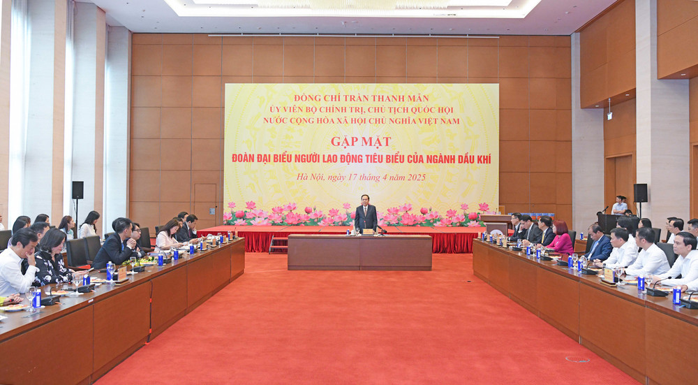 Quang cảnh cuộc gặp mặt. Ảnh: Lâm Hiển ctqh-tran-thanh-man6.jpg