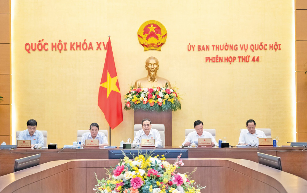 Ủy ban Thường vụ Quốc hội cho ý kiến về việc giải trình, tiếp thu, chỉnh lý dự thảo Luật Quản lý và đầu tư vốn nhà nước tại doanh nghiệp. Ảnh: Hồ Long ctqh-tran-thanh-man-chieu2.jpg