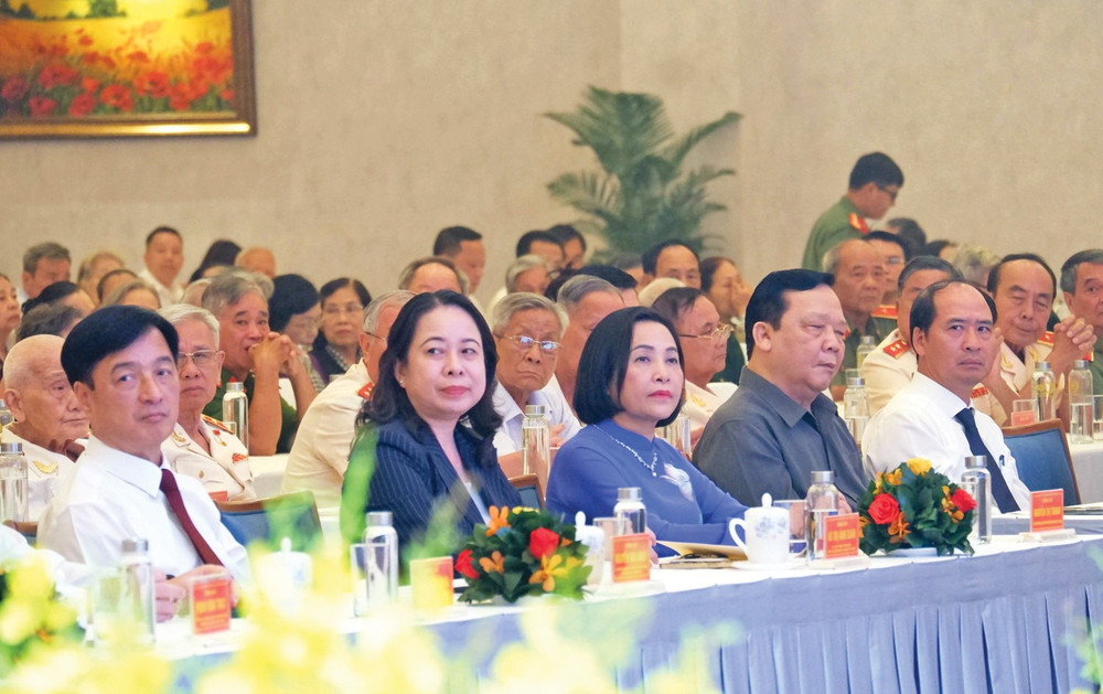 Các đại biểu tham dự cuộc gặp mặt. Ảnh: Hoa Lê Các đại biểu tham dự cuộc gặp mặt. Ảnh: Hoa Lê