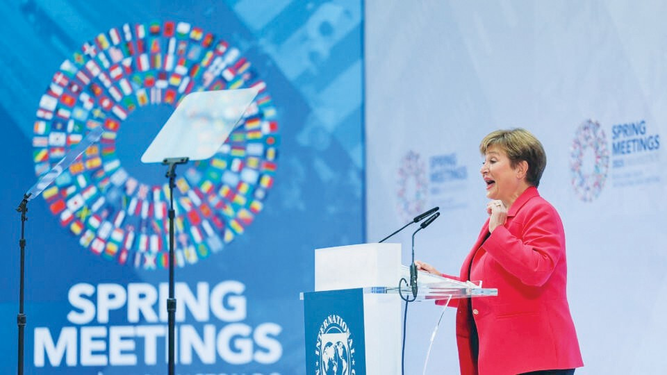 Tổng Giám đốc IMF Kristalina Georgieva phát biểu tại cuộc họp mùa Xuân của IMF và WB ngày 22.4. Nguồn: Reuters/CGTN America 07.jpg