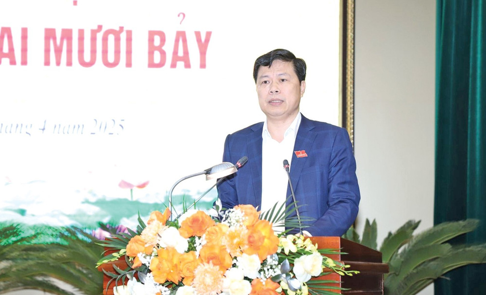 Phó Bí thư Thường trực Tỉnh ủy, Chủ tịch HĐND tỉnh Hưng Yên Trần Quốc Toản phát biểu tại kỳ họp. Ảnh: B. Trâm g3.jpg