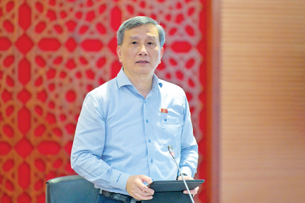 Chủ nhiệm Ủy ban Khoa học, Công nghệ và Môi trường Lê Quang Huy phát biểu dh1.jpg