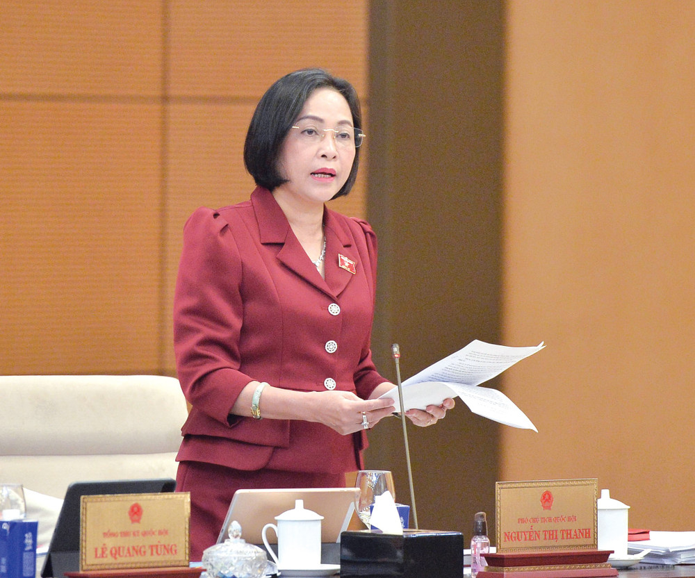 Phó Chủ tịch Quốc hội Nguyễn Thị Thanh phát biểu tại phiên họp. Ảnh: Hồ Long pctqh-nguyen-thi-thanh.jpg