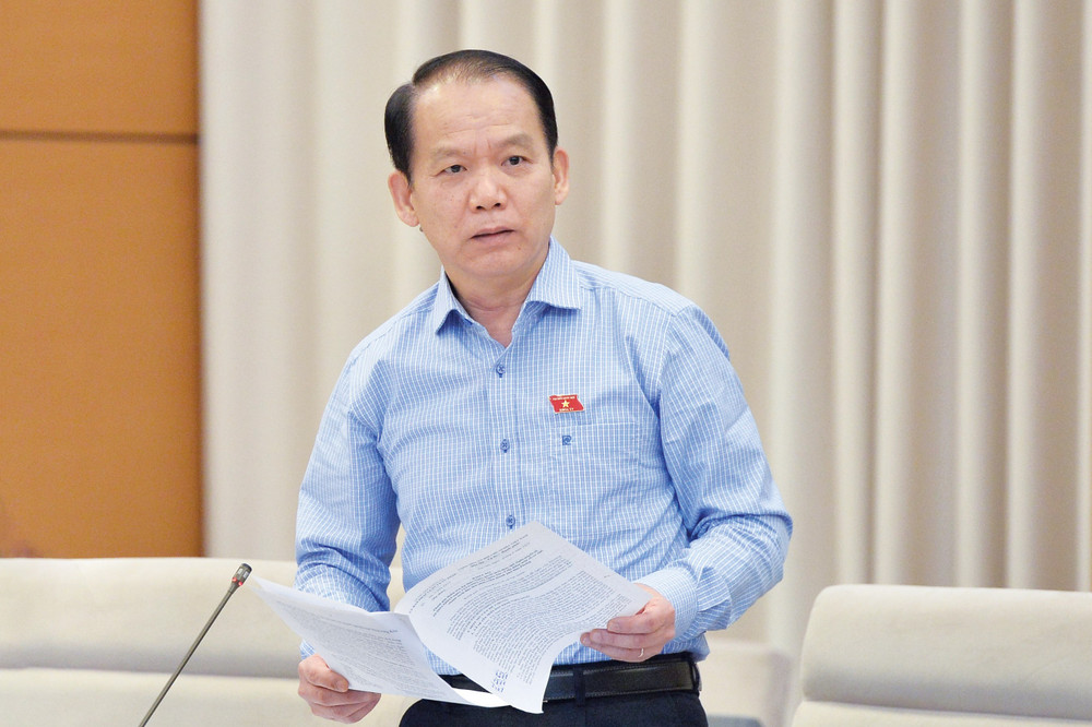 Chủ nhiệm Ủy ban Pháp luật và Tư pháp Hoàng Thanh Tùng phát biểu. Ảnh: Hồ Long Chủ nhiệm Ủy ban Pháp luật và Tư pháp Hoàng Thanh Tùng phát biểu. Ảnh: Hồ Long