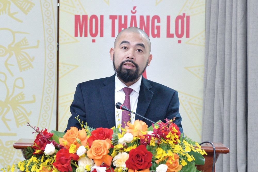 Phó Trưởng ban Thời sự - Chính trị Nguyễn Anh Thế trình bày tham luận tại Đại hội Phó Trưởng ban Thời sự - Chính trị Nguyễn Anh Thế trình bày tham luận tại Đại hội