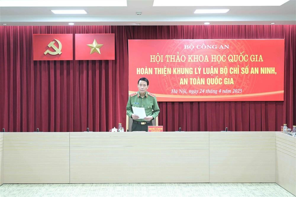 Thứ trưởng Lê Quốc Hùng kết luận Hội thảo. 1-chu-tri-2.jpg
