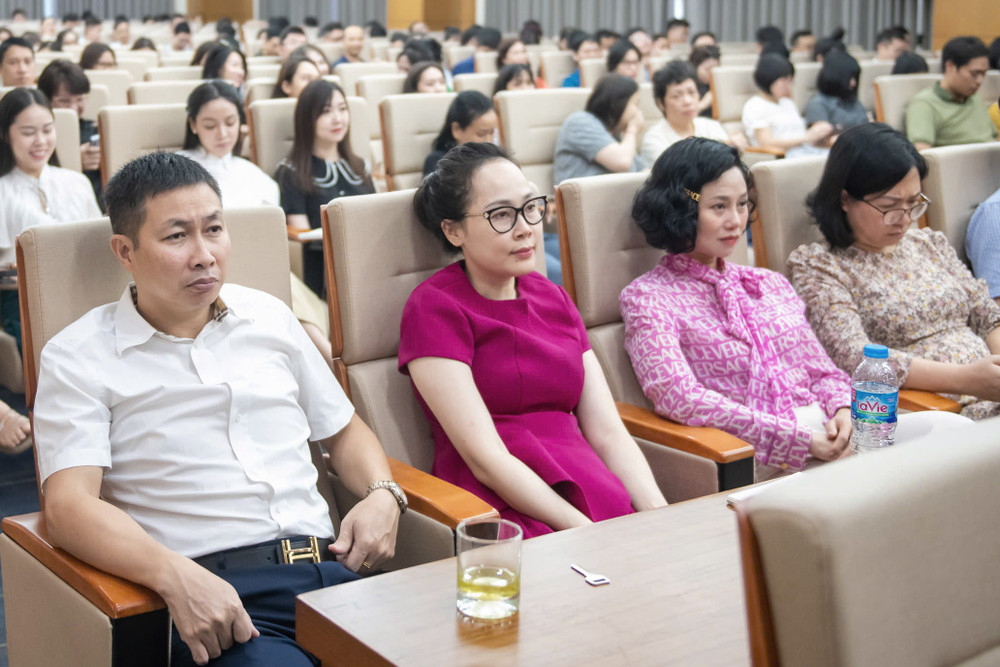 Các đại biểu dự hội nghị. Ảnh: Hồ Long Các đại biểu dự hội nghị. Ảnh: Hồ Long